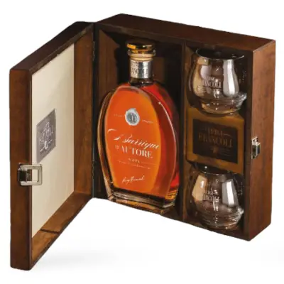 Grappa BARRIQUE D'AUTORE Luigi Francoli REGINA MARTA Confez. Legno con bicchieri -700ml