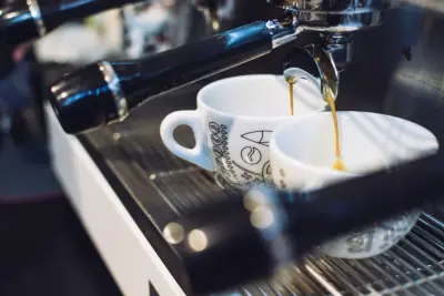 Caffè Borbone: guida alle miscele Rossa, Nera, Blu, Oro e Dek