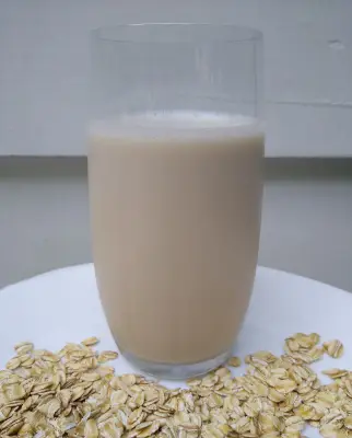 Il caffè e il latte vegetale: cappuccino e macchiato senza latticini