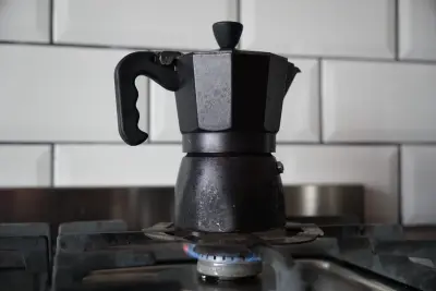 La moka: come preparare un buon caffè a casa e come prendersene cura